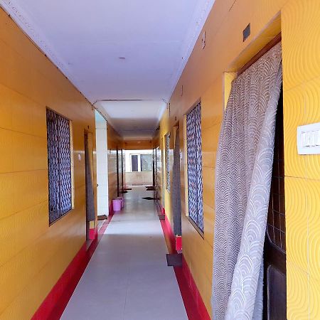 Hotel Swarg Puri Exterior photo